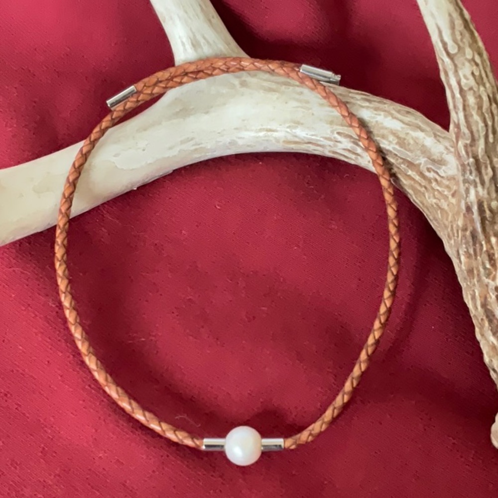 Pearls by Shari Braided Leather Bolo Necklace with single freshwater pearl.